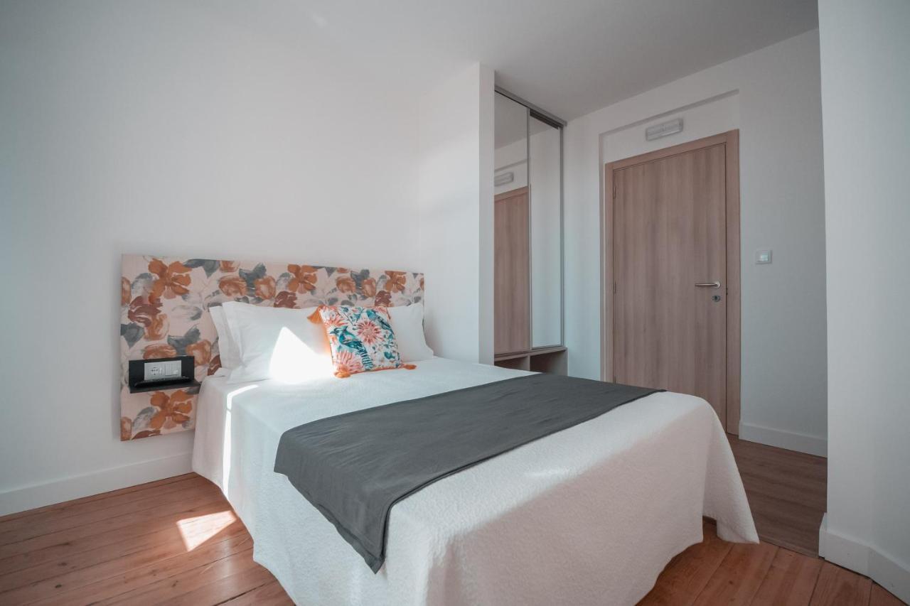 Harbour49 - Aveiro Flats & Suites Extérieur photo